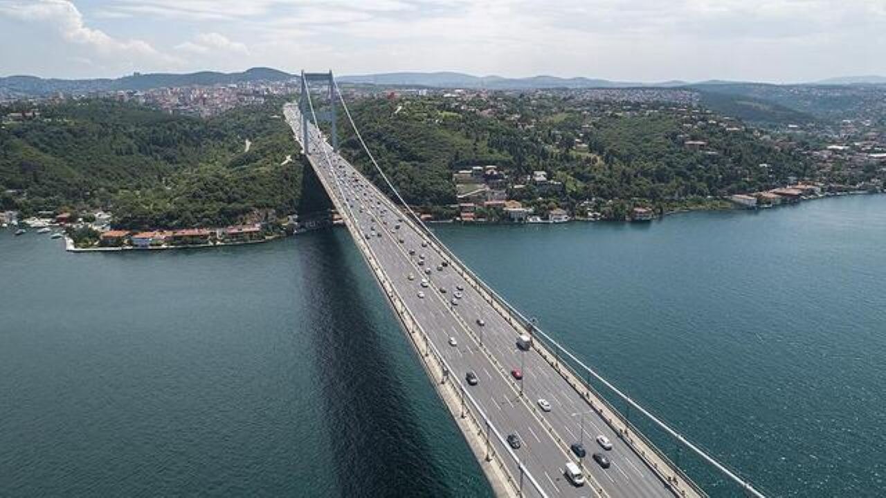 bayram-tatilinde-hangi-kopru-ve-otoyollar-ucretsiz-hangileri-ucretli-V6g6BOxl.webp