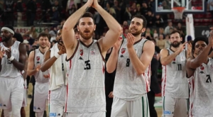 karsiyaka-ligde-11-mac-sonra-kazandi-4luGVO7D.jpg