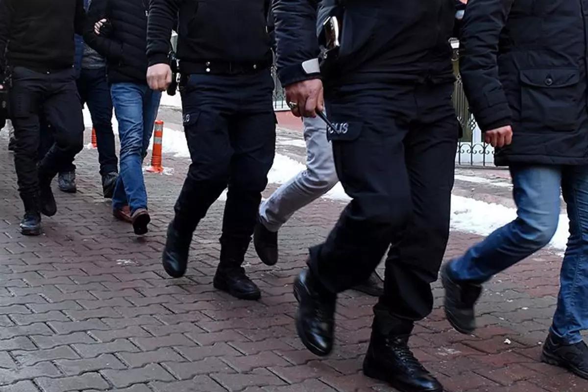 samsunda-uyusturucu-operasyonu-6-kisi-yakalandi-IuHVbiYA.jpg