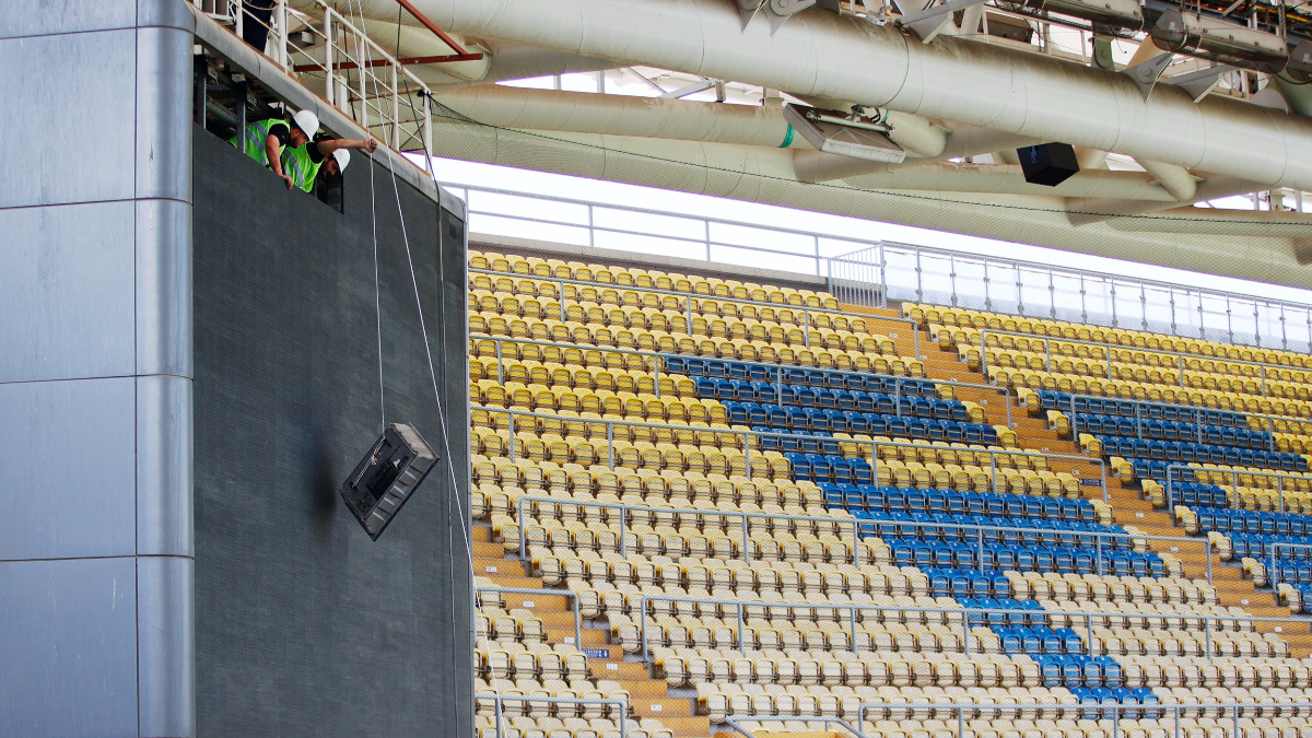 fenerbahce-stadindaki-scoreboardlar-yenileniyor-EdDFnD3w.jpg