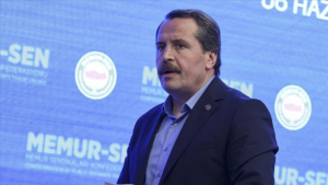 memur-sen-memur-maaslarina-zammin-yaninda-refah-payi-istedi-fWNkzQDw.jpg