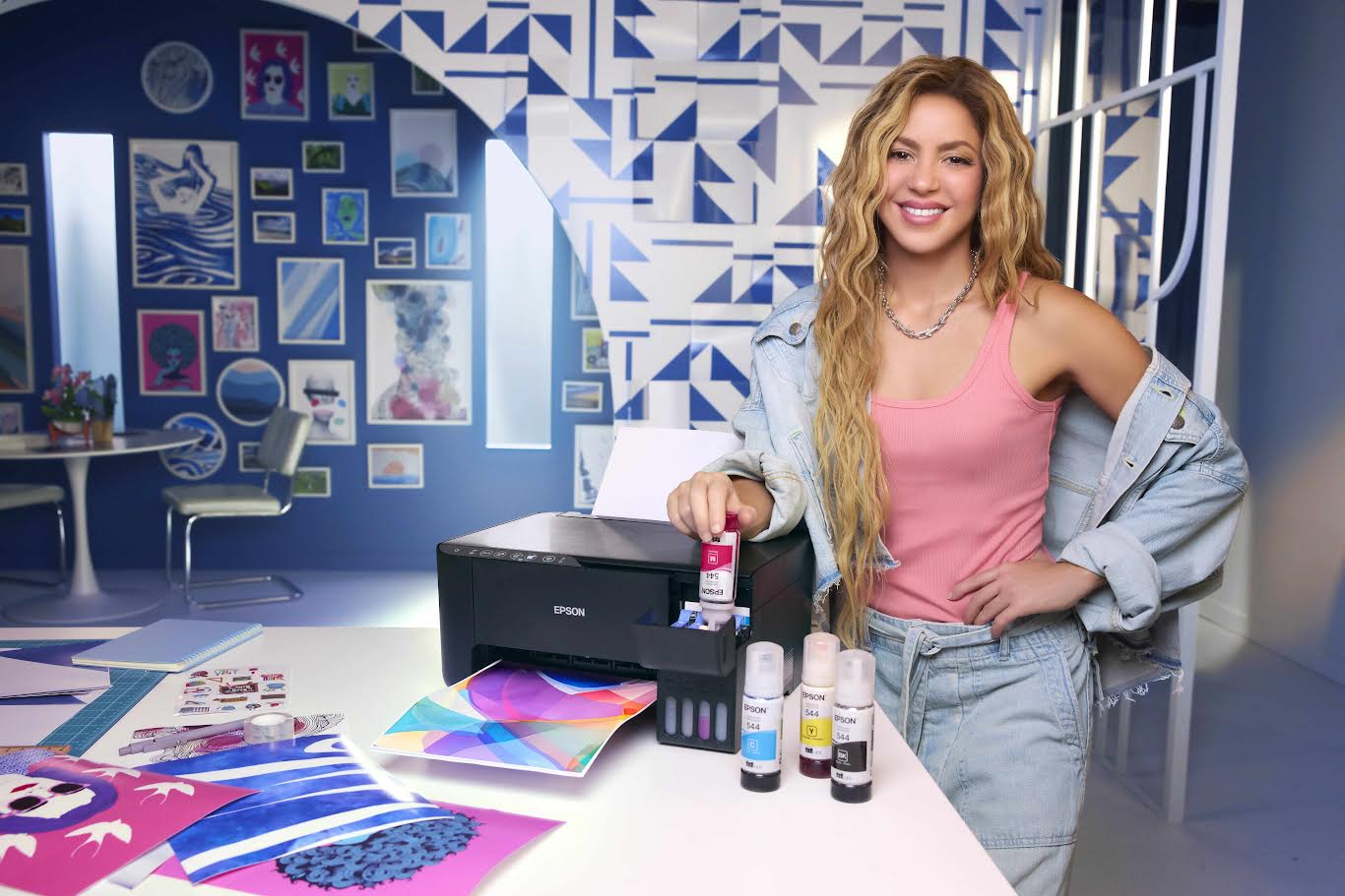 shakira-epsonin-yeni-yuzu-oldu-f9SyMlan.jpg