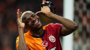 victor-osimhende-belirsizlik-suruyor-avrupanin-devleri-neden-bu-yarista-degil-LLTxEsH9.jpg